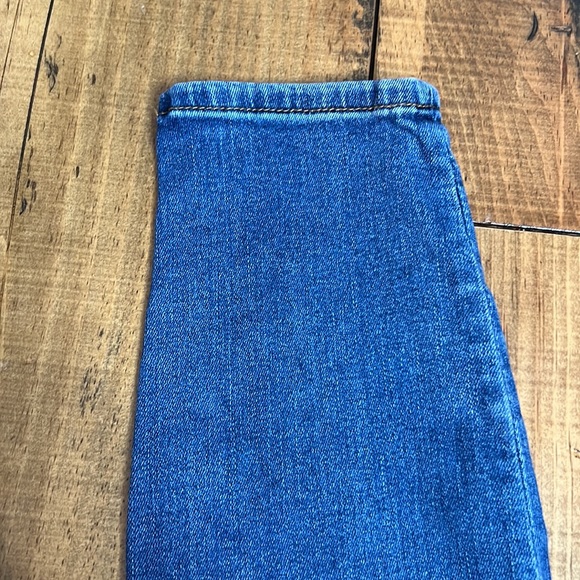 Kut from the Kloth skinny jeans size 8s - Picture 6 of 7